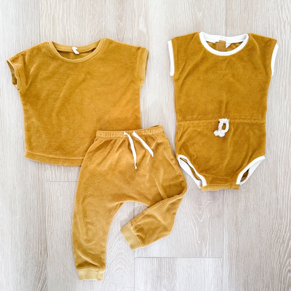 Quincy Mae 3pc clothing bundle, 18-24m